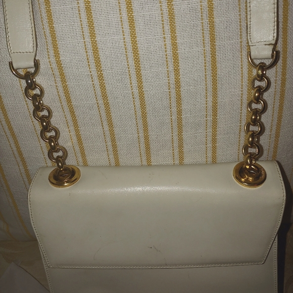 FINAL OFFER SALE! SALVATORE FERRAGAMO IVORY GOLD CROSS BODY MINIMALIST BAG - Picture 2 of 11